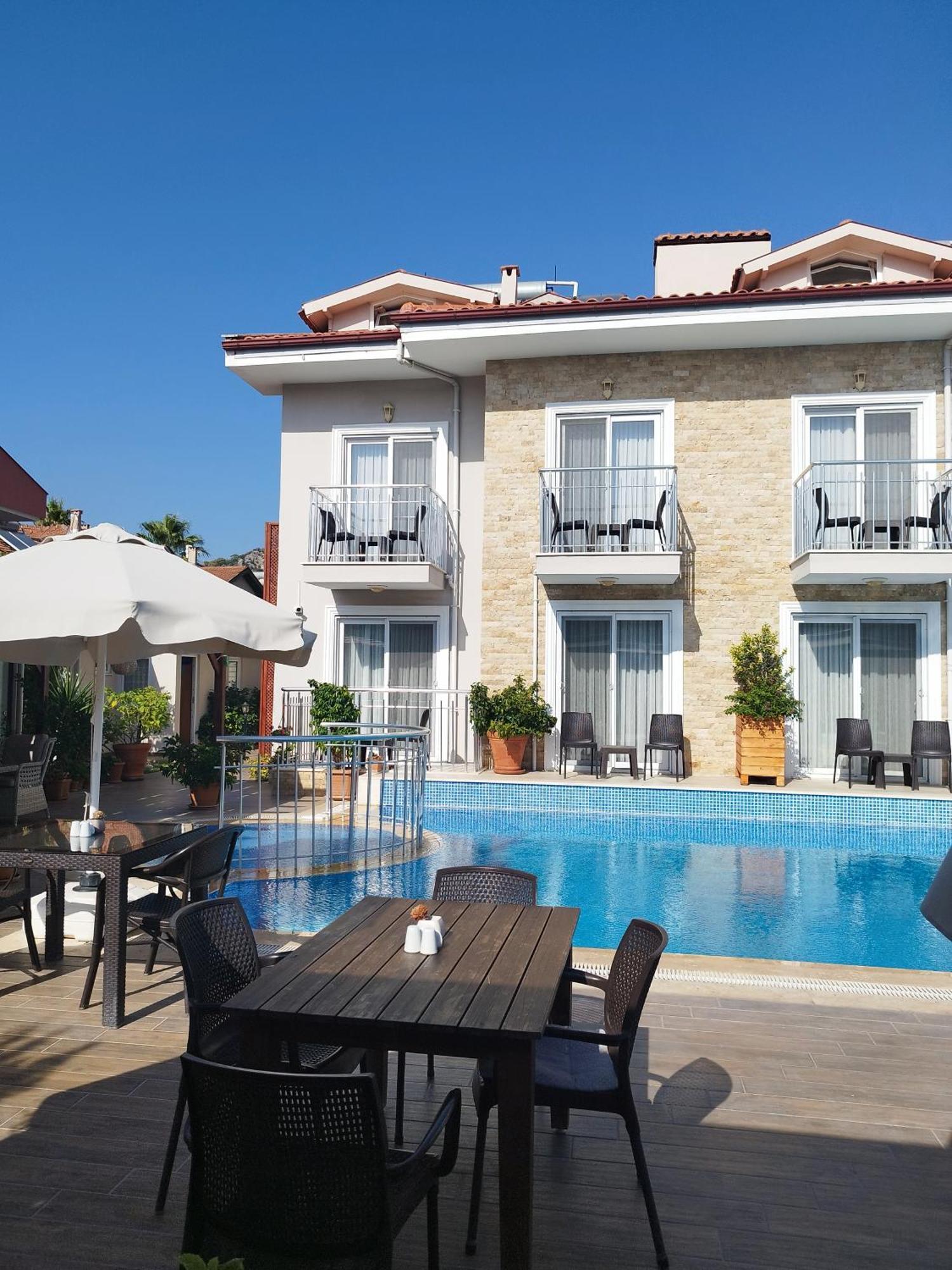 Vespera Hotel Дальян Экстерьер фото